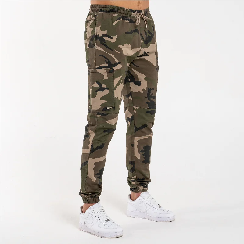 Coates Cargo Pant - Camo Artistic Men's Avant