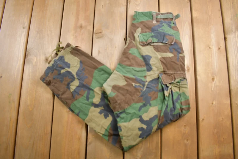 Vintage 2001 US Army Military Camouflage Cargo Pants Size 29 x 28 Trendy Men's Oversized